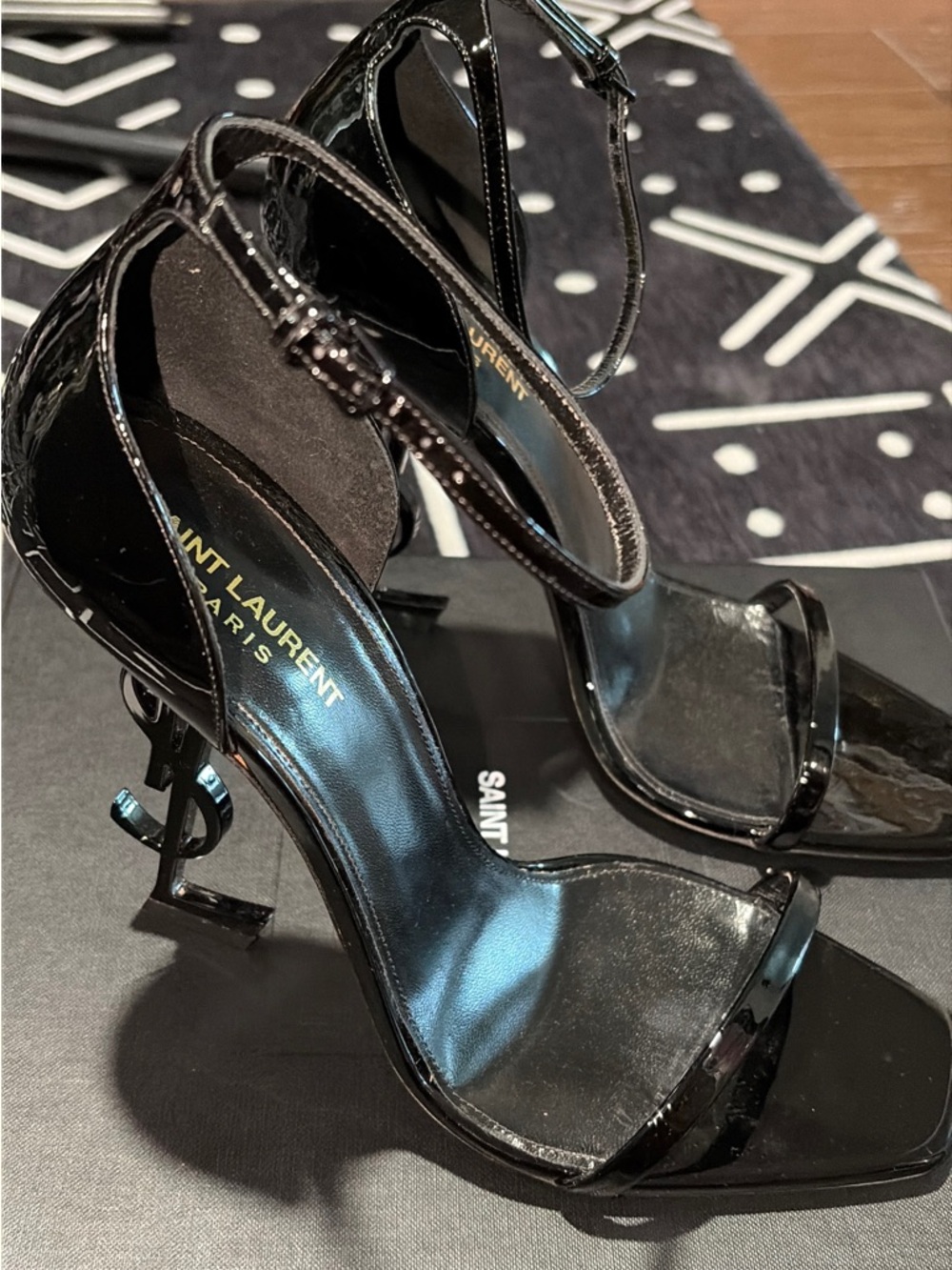 Saint Laurent Opyum Black Patent Leather Sculpted-Logo Heel Sandals - Picture 3 of 6
